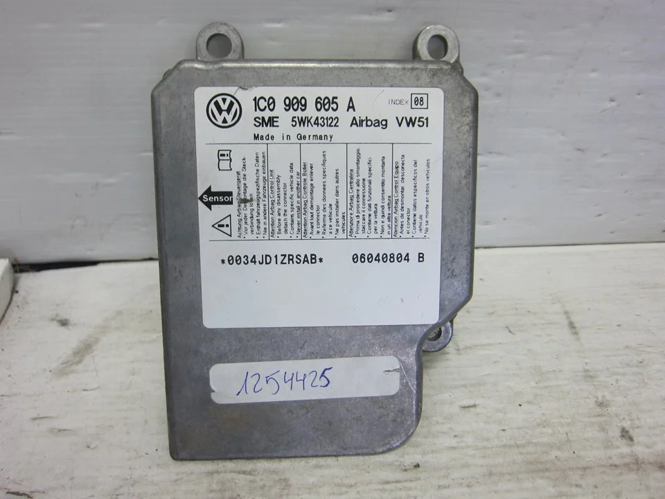 Foto de CENTRALITA AIRBAG SEAT LEON (1M1) 1.9 TDI (131 CV / 96 KW) referencia 1C0909605A