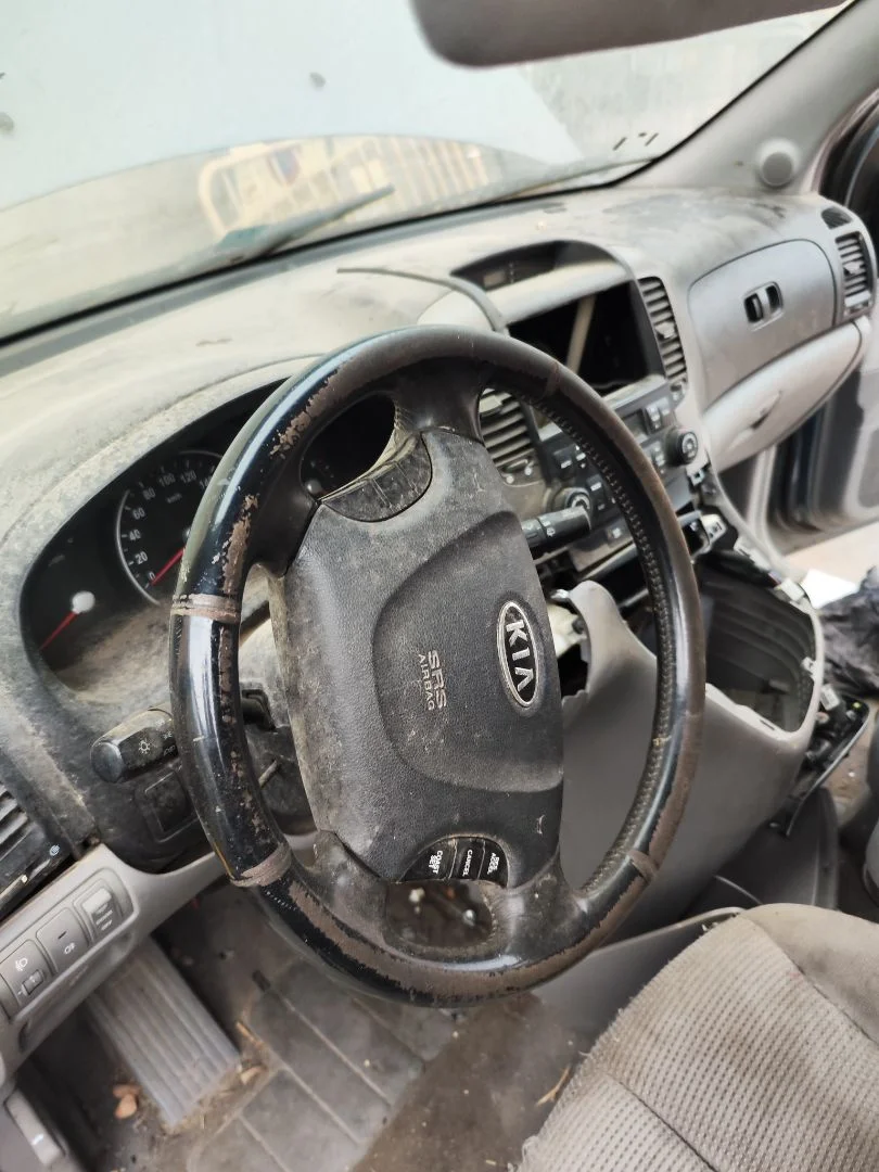 Foto de VOLANTE KIA CARNIVAL 2.9 CRDi CAT (185 CV / 136 KW) referencia 561104D720VA