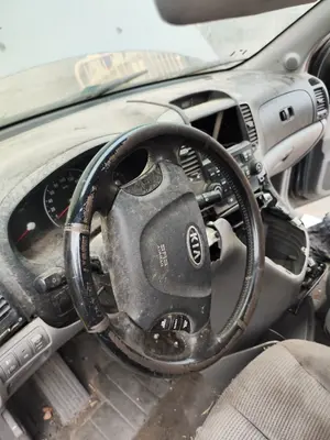 Foto de VOLANTE KIA CARNIVAL 2.9 CRDi CAT (185 CV / 136 KW) referencia 561104D720VA