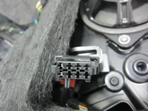 Foto de GUARNECIDO PUERTA DELANTERA DERECHA PORSCHE MACAN (95BA) referencia 95B867106 foto 2