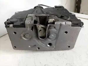 Foto de CERRADURA PUERTA DELANTERA DERECHA OPEL CORSA D referencia 13258274 foto 3