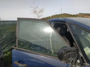 Foto de LUNA DELANTERA DERECHA CITROEN C4 PICASSO 2.0 HDi FAP (150 CV / 110 KW) referencia 9806025980