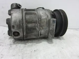 Foto de COMPRESOR AIRE ACONDICIONADO VOLKSWAGEN PASSAT (321/323/327/331) referencia 8D0260808 foto 2