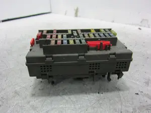 Foto de CAJA RELES / FUSIBLES PEUGEOT 306 3/5 PT. (S1)(01.1993) 1.9 Diesel (68 CV / 50 KW) referencia 9629402380 foto 3