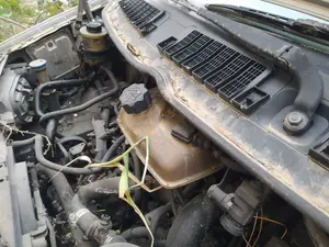 Foto de DEPOSITO EXPANSION PEUGEOT EXPERT FURGÓN COMFORT (1995) 2.0 HDi (109 CV / 80 KW)