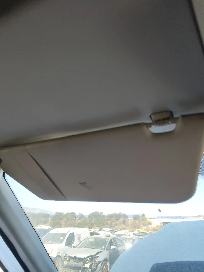 Foto de PARASOL IZQUIERDO FORD TRANSIT CHASIS CABINA (TTG) 2.0 TDCi CAT (170 CV / 125 KW)