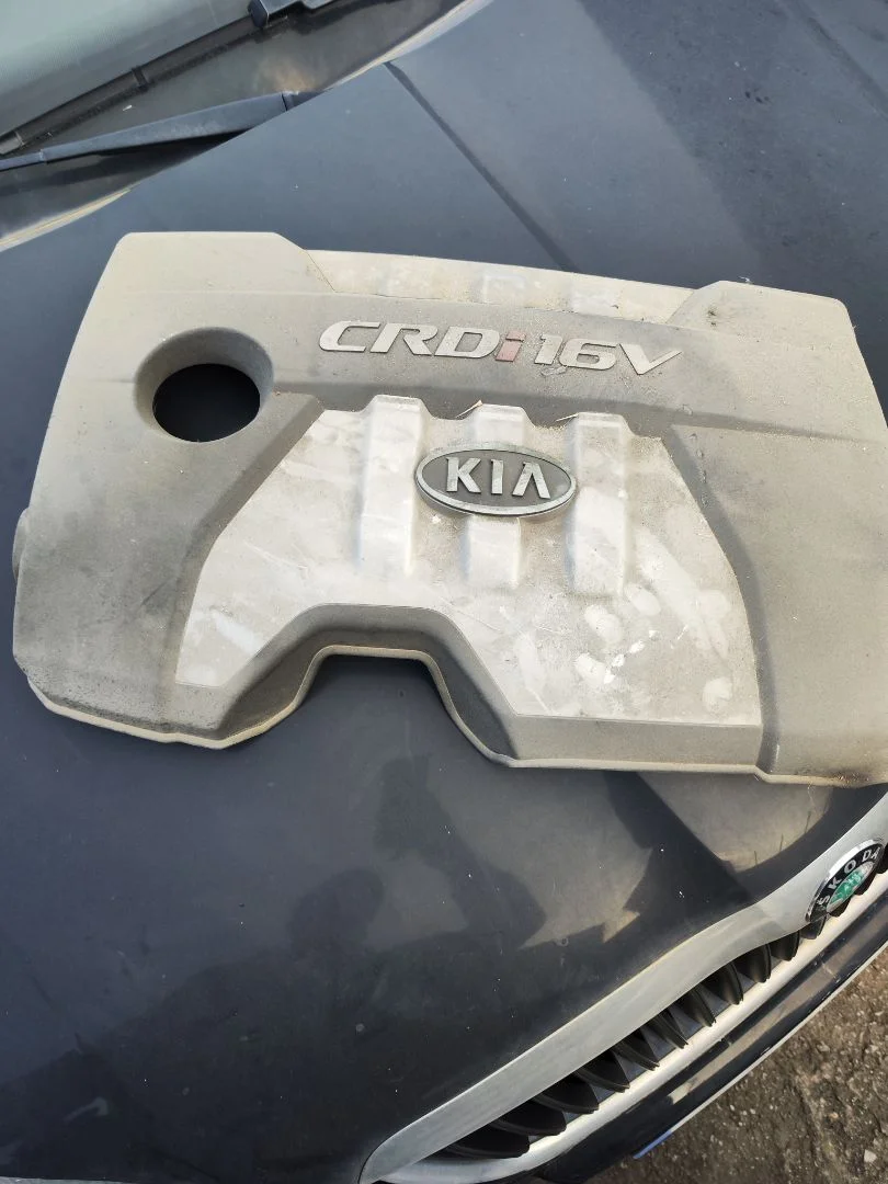 Foto de TAPA MOTOR KIA CERATO (LD) 1.5 CRDi (102 CV / 75 KW) referencia 291102F200