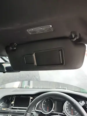 Foto de PARASOL DERECHO AUDI A5 COUPE (8T) 2.0 16V TDI (170 CV / 125 KW) foto 2