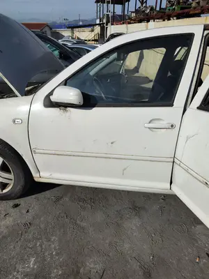 Foto de PUERTA DELANTERA IZQUIERDA VOLKSWAGEN GOLF IV BERLINA (1J1)(10.1997) 2.0  (116 CV / 85 KW)