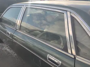 Foto de LUNA TRASERA IZQUIERDA JAGUAR XJ 4.0 CAT (222 CV / 163 KW)