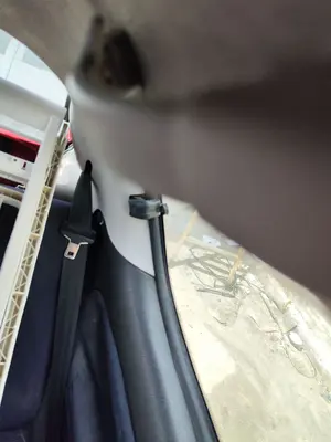 Foto de CINTURON SEGURIDAD TRASERO IZQUIERDO PEUGEOT 206 1.4  (75 CV / 55 KW)