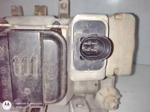 Foto de FARO IZQUIERDO VOLKSWAGEN POLO III (6N1) referencia 96249500 foto 2