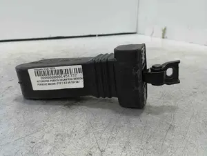 Foto de NO IDENTIFICADO PORSCHE MACAN (95BA) referencia 8R0837267C foto 3