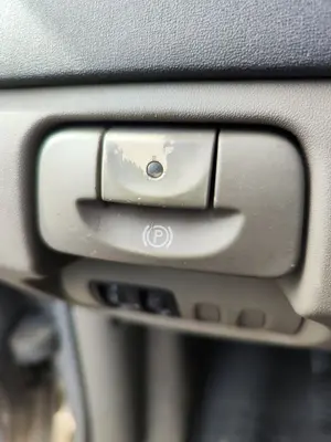 Foto de PALANCA FRENO RENAULT SCENIC II (JM) 1.9 dCi Diesel (120 CV / 88 KW) referencia 8200048586