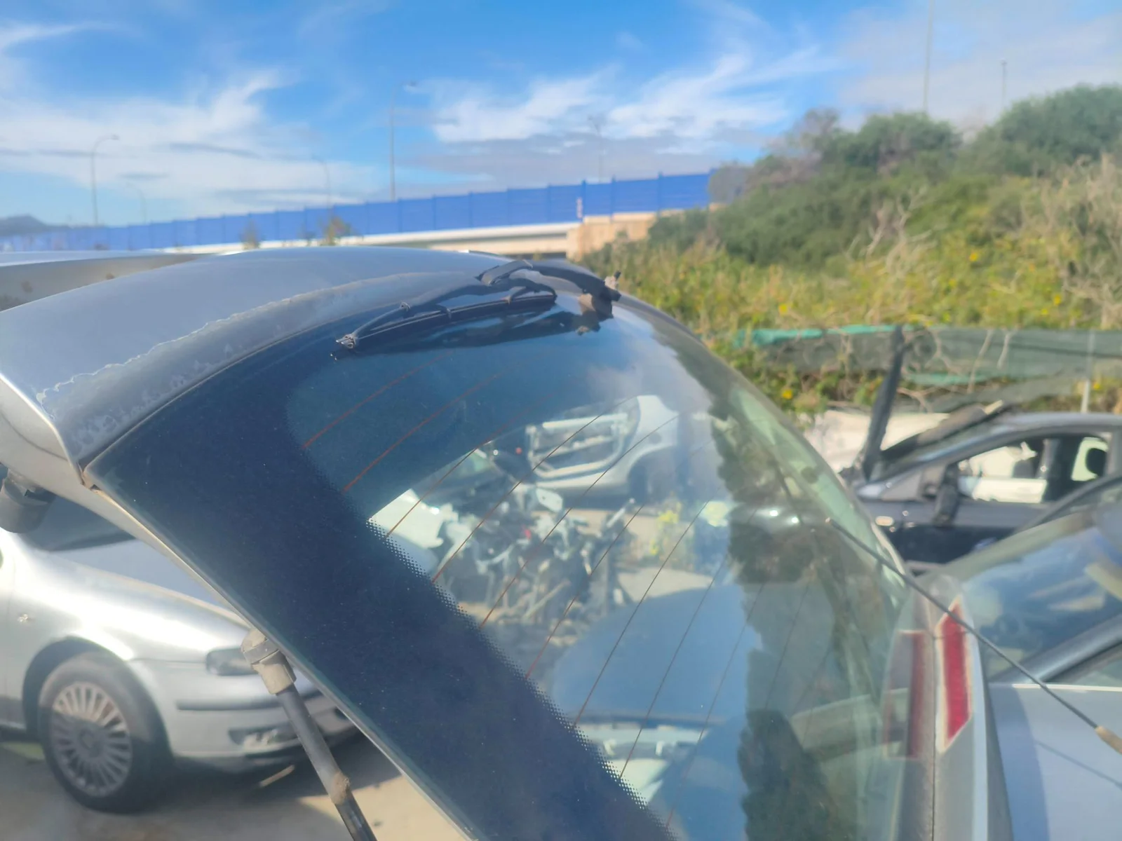 Foto de MOTOR LIMPIA TRASERO SEAT IBIZA (6L1) 1.4 16V (75 CV / 55 KW)