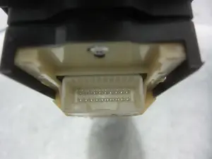 Foto de MANDO ELEVALUNAS DELANTERO IZQUIERDO LEXUS RX (GGL1/GYL1) 3.5 V6 24V CAT (249 CV / 183 KW) referencia 7423248100 foto 3
