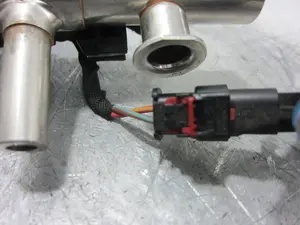 Foto de INYECTOR PORSCHE MACAN (95BA) referencia 06L906A06 foto 2