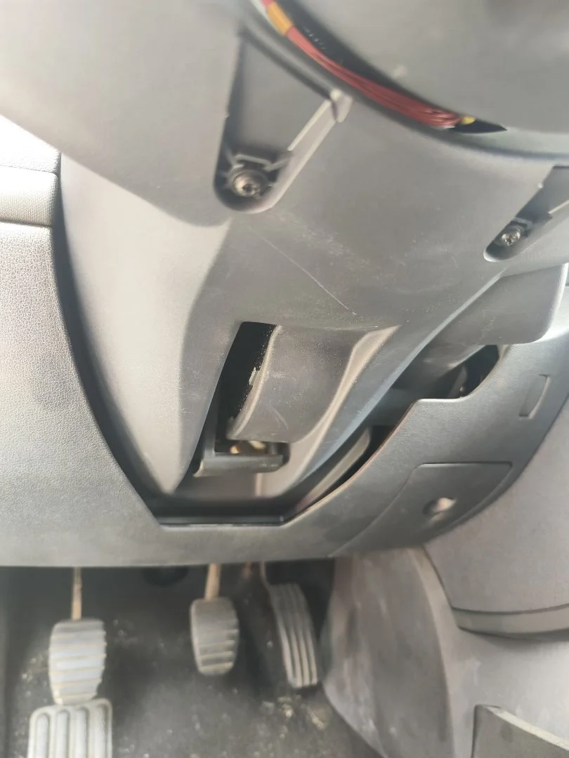 Foto de COLUMNA DIRECCION RENAULT CLIO III 1.2 16V (75 CV / 55 KW)
