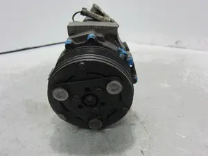 Foto de COMPRESOR AIRE ACONDICIONADO OPEL CORSA C 1.7 16V DTI CAT (Y 17 DT / LR6) (75 CV / 55 KW) referencia GM2442164
