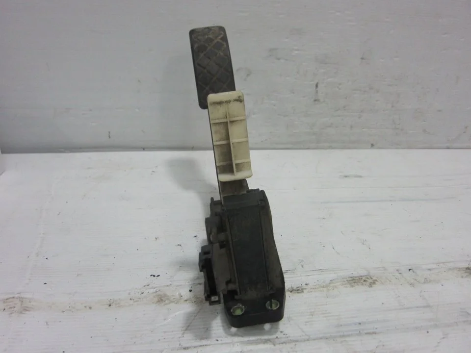 Foto de POTENCIOMETRO PEDAL VOLKSWAGEN GOLF IV BERLINA (1J1)(10.1997) referencia 1J1721503K