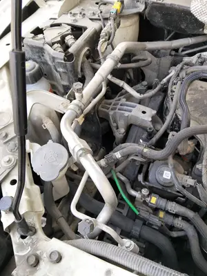 Foto de TUBOS AIRE ACONDICIONADO NISSAN QASHQAI (J11E) 1.2 16V CAT (116 CV / 85 KW)