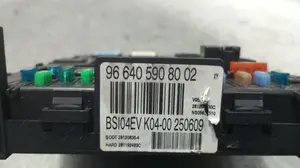 Foto de NO IDENTIFICADO CITROEN GRAND C4 PICASSO 1.6 16V HDi FAP (109 CV / 80 KW) referencia 966405908002 foto 7