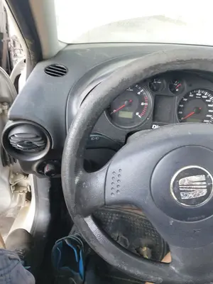 Foto de VOLANTE SEAT CORDOBA BERLINA (6L2) 1.9 SDI (64 CV / 47 KW) referencia 6L0419091N FKZ foto 3