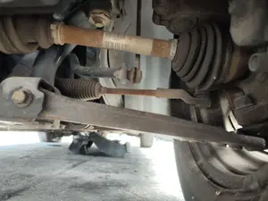Foto de BRAZO SUSPENSION DELANTERO IZQUIERDO FORD FOCUS BERLINA (CAP) 1.6 TDCi CAT (90 CV / 66 KW)