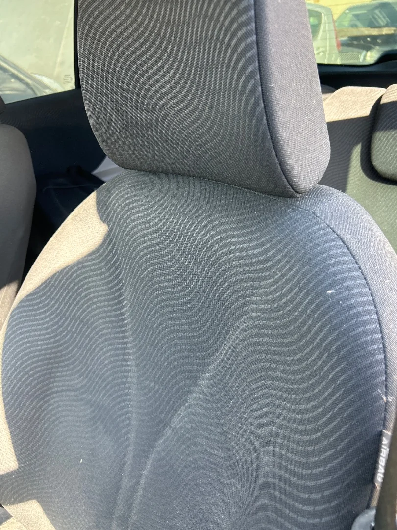 Foto de ASIENTO DELANTERO DERECHO TOYOTA YARIS (KSP9/SCP9/NLP9) 1.3 16V CAT (101 CV / 74 KW) referencia 711000DK20B1