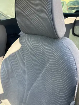 Foto de ASIENTO DELANTERO DERECHO TOYOTA YARIS (KSP9/SCP9/NLP9) 1.3 16V CAT (101 CV / 74 KW) referencia 711000DK20B1