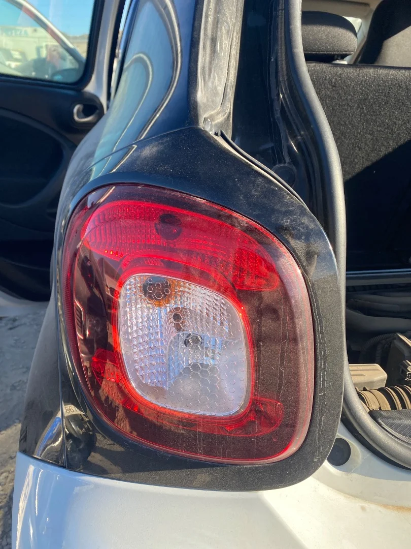 Foto de PILOTO TRASERO IZQUIERDO SMART FORFOUR