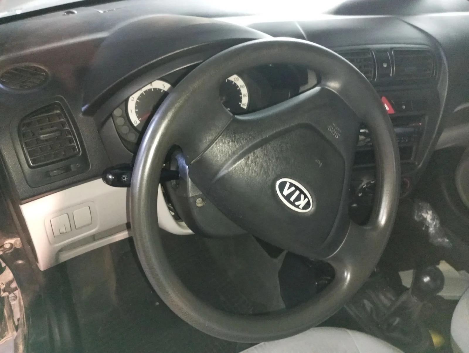 Foto de VOLANTE KIA PICANTO (SA) 1.1 CAT (65 CV / 48 KW) referencia 5611007800VA