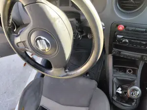 Foto de VOLANTE SEAT CORDOBA BERLINA (6L2) 1.9 TDI (131 CV / 96 KW) referencia 6L0419091N FKZ foto 3