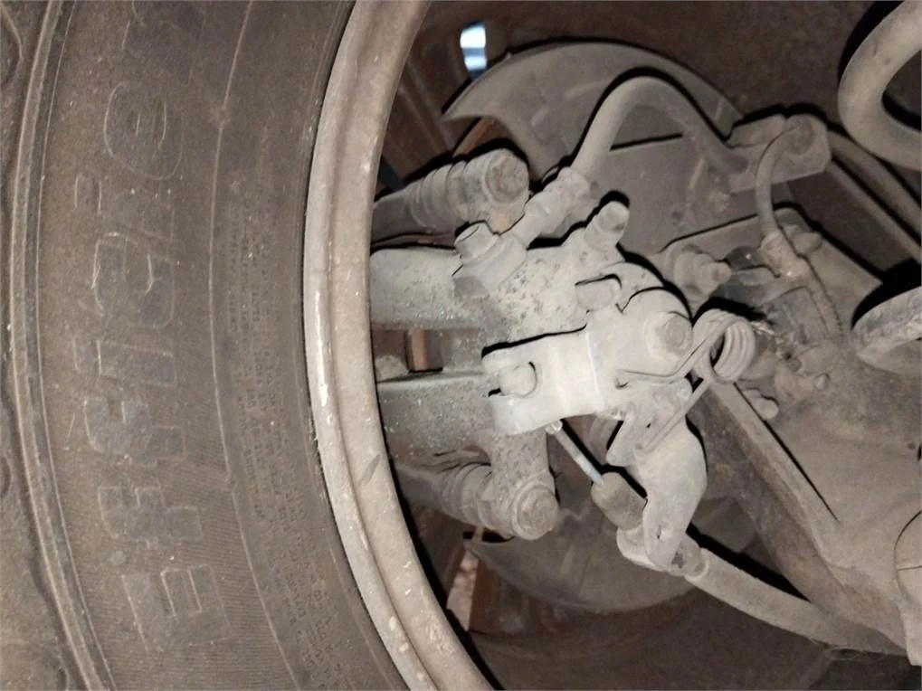 Foto de PINZA DE FRENO TRASERA IZQUIERDA OPEL MERIVA B