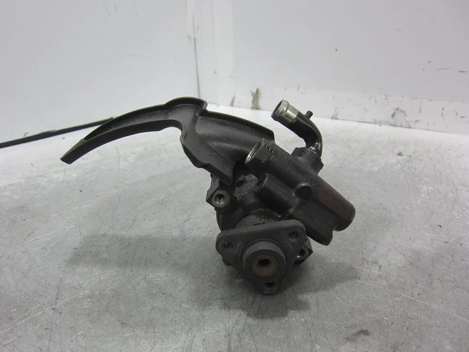 Foto de BOMBA DIRECCION ALFA ROMEO 147 (190) 1.9 JTD CAT (120 CV / 88 KW) referencia 46758670