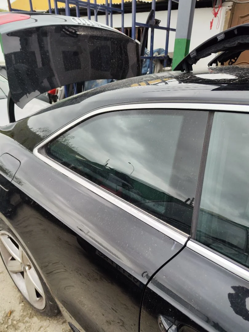 Foto de LUNA CUSTODIA TRASERA DERECHA AUDI A5 COUPE (8T) 2.0 16V TDI (170 CV / 125 KW)