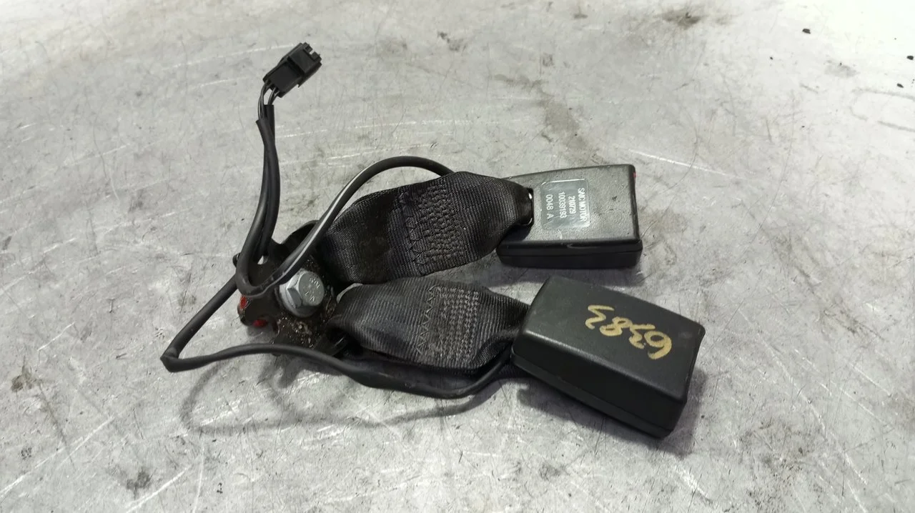 Foto de ENGANCHE CINTURON TRASERO DERECHO MG HS 1.5 Turbo (161 CV / 119 KW) referencia 10039193