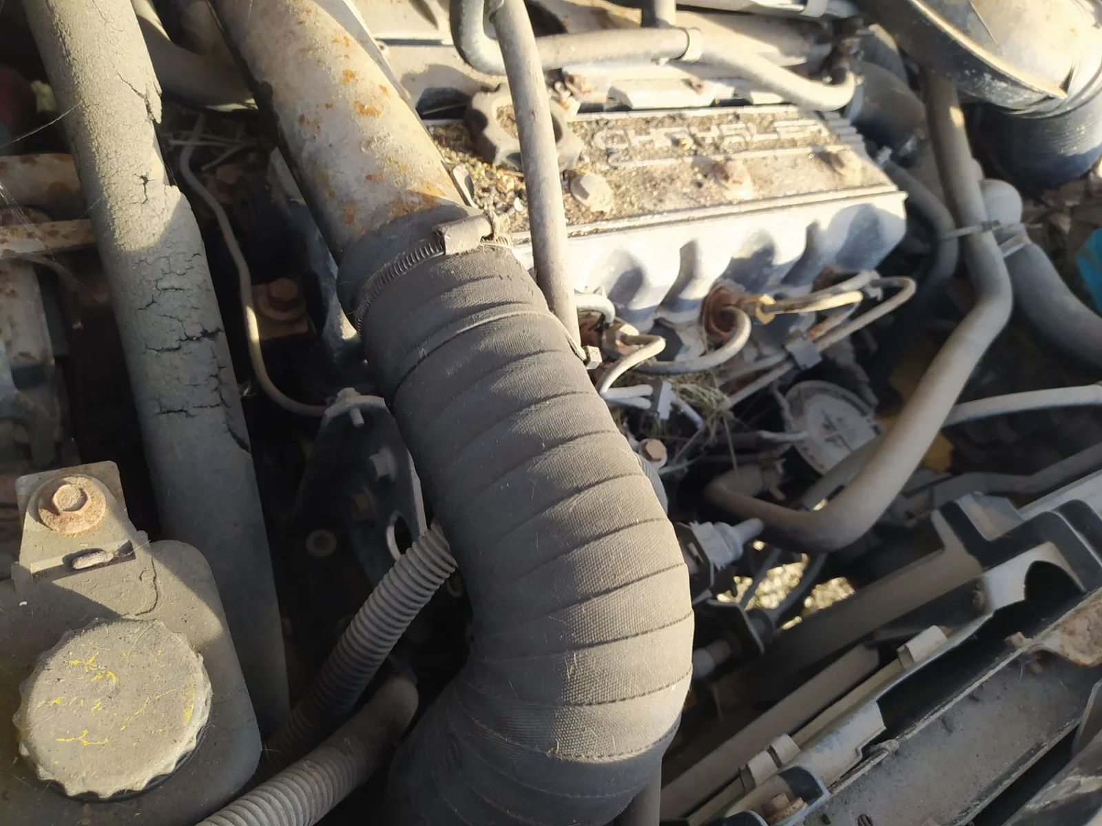 Foto de ALTERNADOR CHRYSLER VOYAGER GS 2.5 Turbodiesel (116 CV / 85 KW)