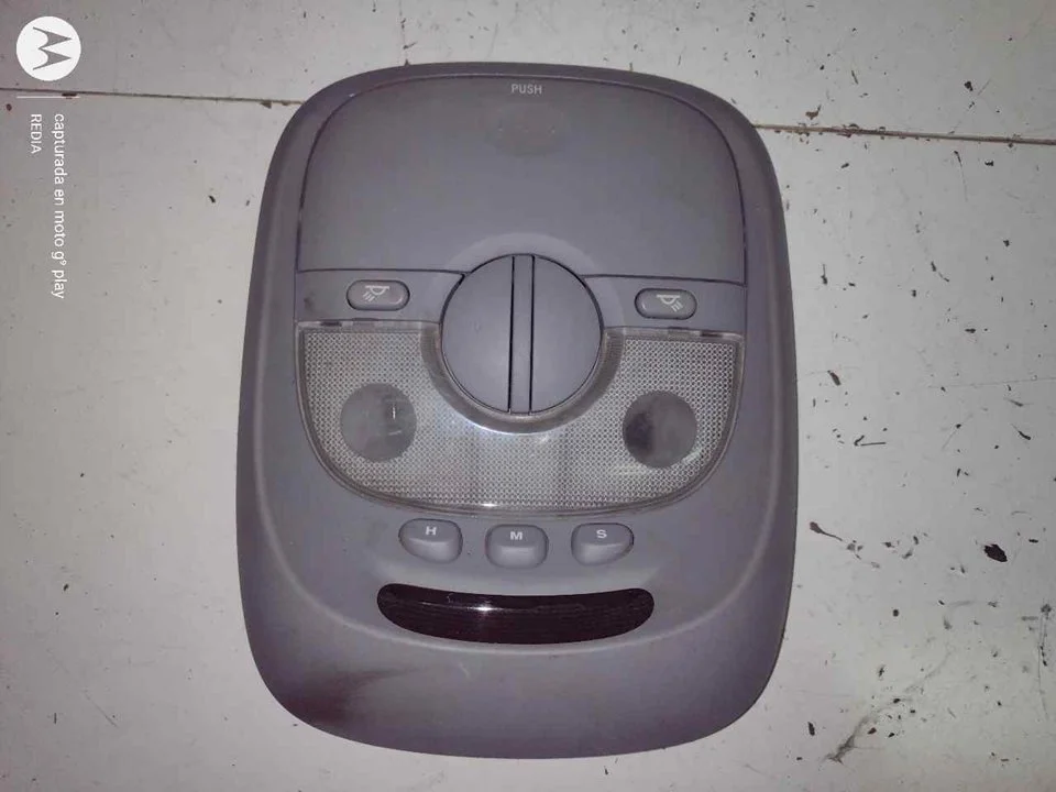 Foto de LUZ INTERIOR KIA CARENS (RS) 2.0 Turbodiesel CAT (113 CV / 83 KW) referencia 928003E0