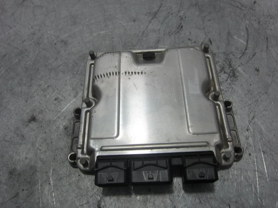 Foto de CENTRALITA MOTOR UCE CITROEN XSARA PICASSO 2.0 HDi CAT (RHY / DW10TD) (90 CV / 66 KW) referencia 9651593480