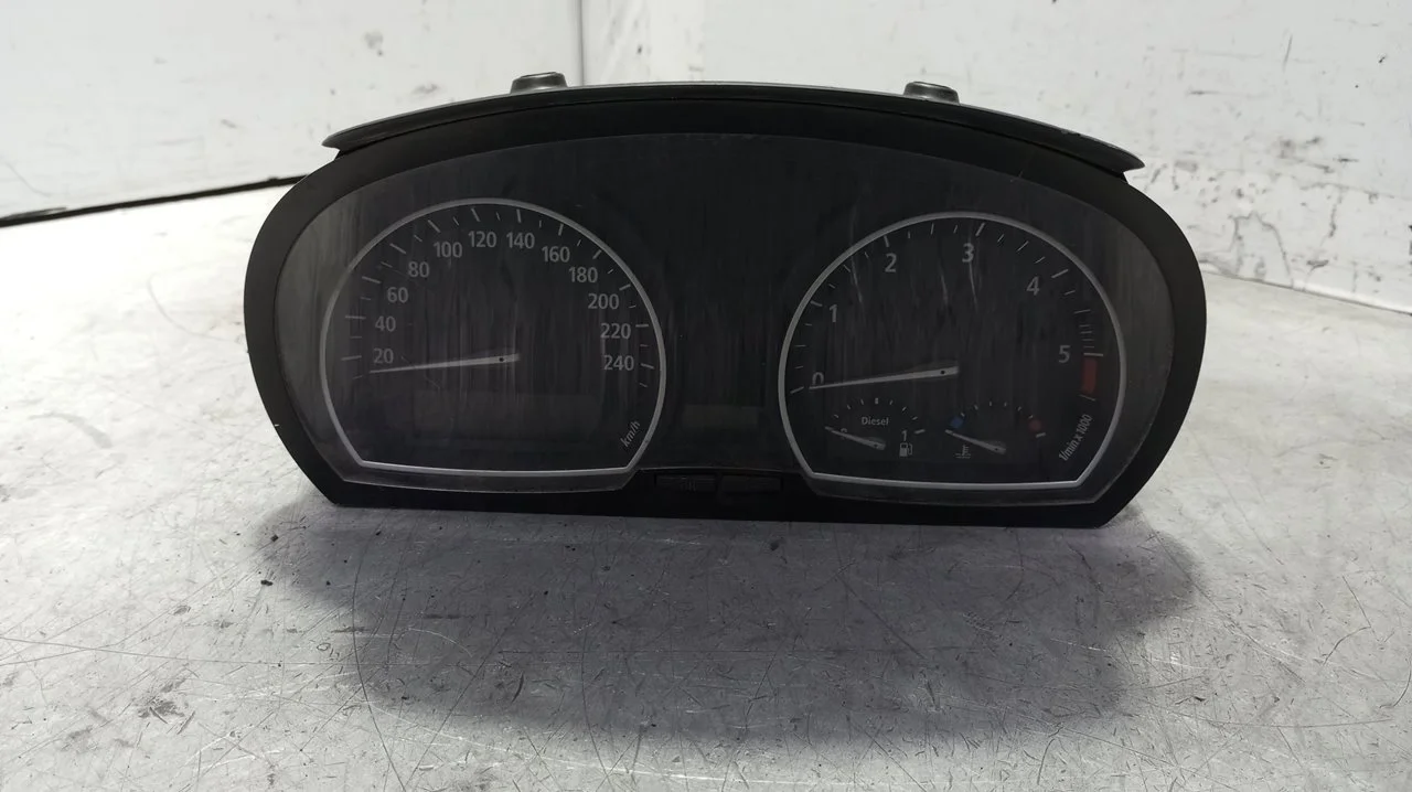 Foto de CUADRO INSTRUMENTOS BMW SERIE X3 (E83) 2.0 Turbodiesel CAT (177 CV / 130 KW) referencia 345158203