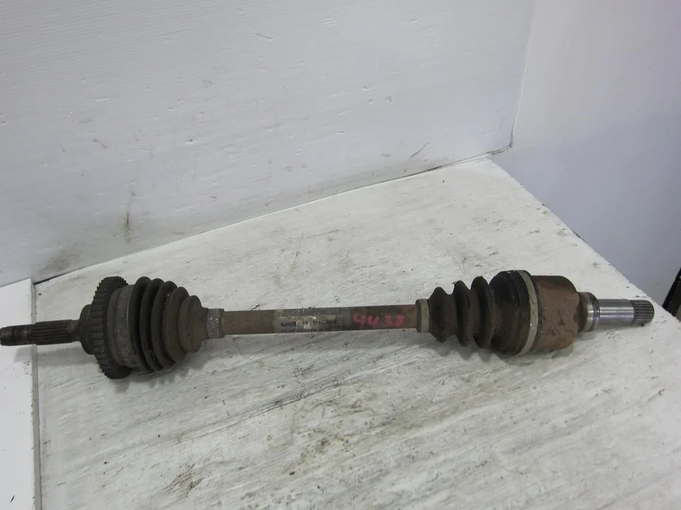 Foto de TRANSMISION DELANTERA DERECHA PEUGEOT 206 + 1.1 (60 CV / 44 KW) referencia 960634880
