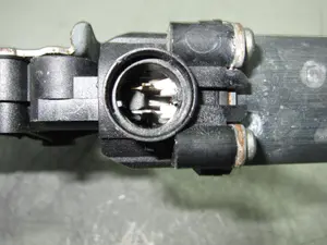 Foto de ELEVALUNAS TRASERO IZQUIERDO NISSAN ALMERA (N16/E) 1.8 16V CAT (116 CV / 85 KW) referencia 400688 foto 2