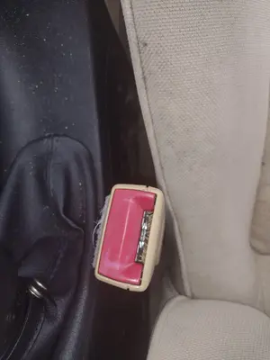 Foto de PRETENSOR AIRBAG DERECHO ALFA ROMEO 159 (140) 1.9 JTD (M) 16V CAT (150 CV / 110 KW)