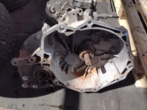 Foto de CAJA CAMBIOS OPEL ASTRA H GTC referencia F23 foto 2