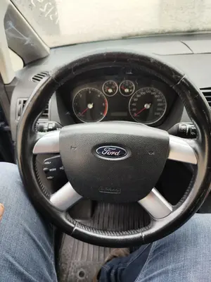 Foto de VOLANTE FORD FOCUS C-MAX (CAP)(2003) 1.6 TDCi CAT (109 CV / 80 KW) referencia 1302507