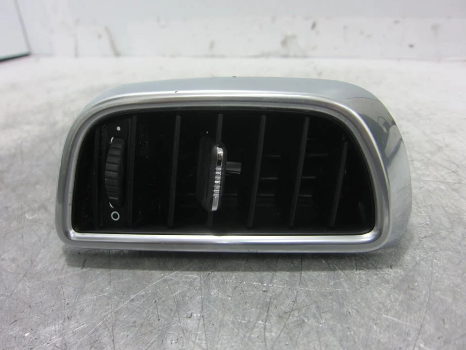 Foto de REJILLA AIREADORA PORSCHE CAYENNE (TIPO 92A) referencia 7P5819203