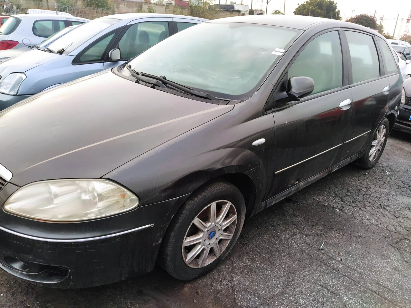 Foto de PUERTA DELANTERA IZQUIERDA FIAT CROMA (194) 1.9 JTD 16V CAT (150 CV / 110 KW) referencia 0051729673