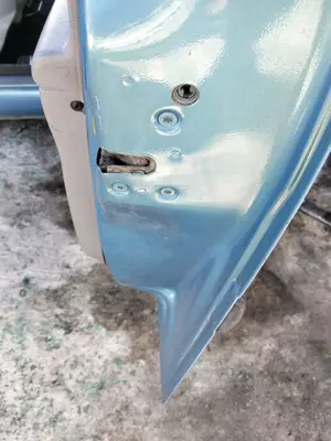 Foto de CERRADURA PUERTA DELANTERA DERECHA CITROEN C3 1.4 HDi (68 CV / 50 KW) referencia 9136N5