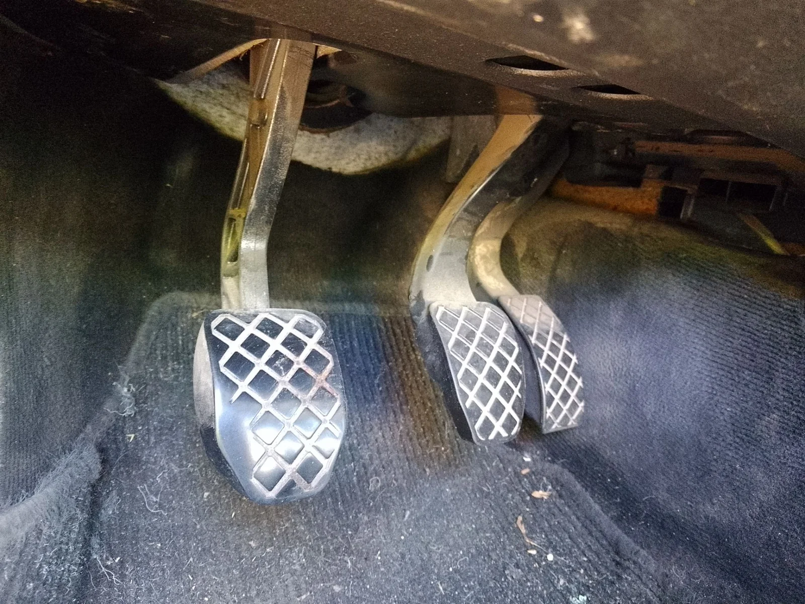 Foto de PEDAL FRENO VOLKSWAGEN PASSAT BERLINA (3B3) 1.9 TDI (131 CV / 96 KW)